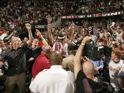 开云体育官方网站-燃烧克里夫兰第3季