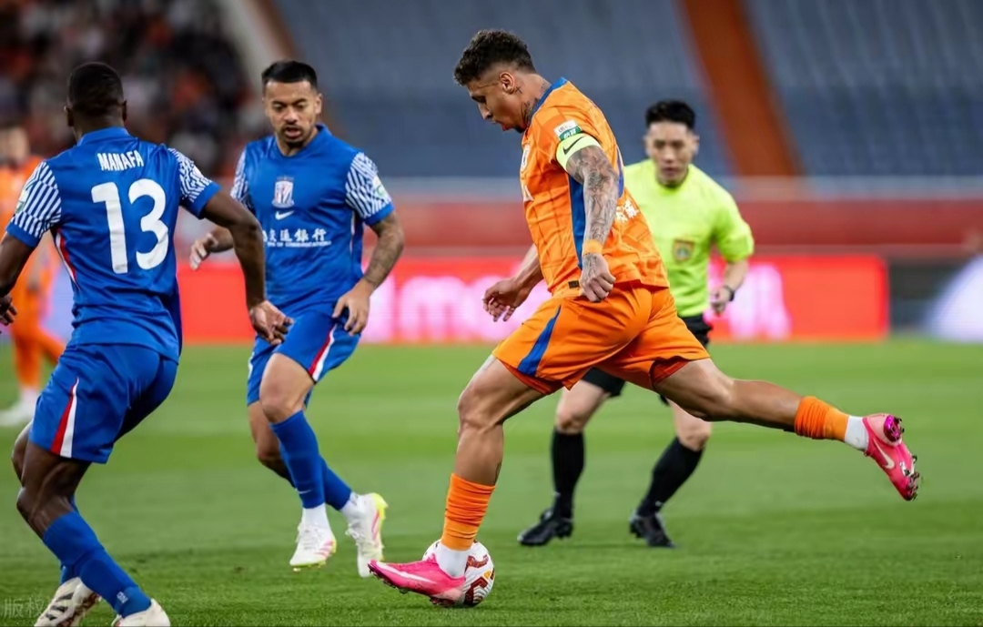 开云体育官方网页版-包含从转会期成都蓉城备战中超到上海海港迎NBA常规赛关键赛，纽约尼克斯刷新队史纪录备战全明星赛的词条